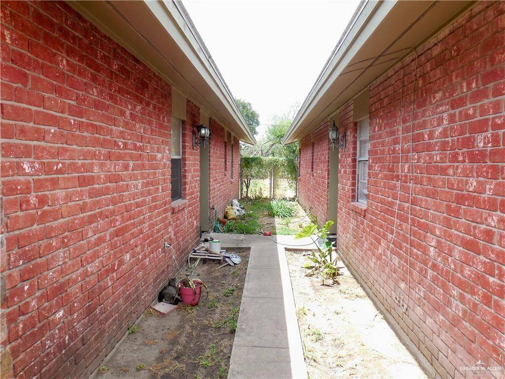 Mission, TX 78573,5213 N Taylor RD