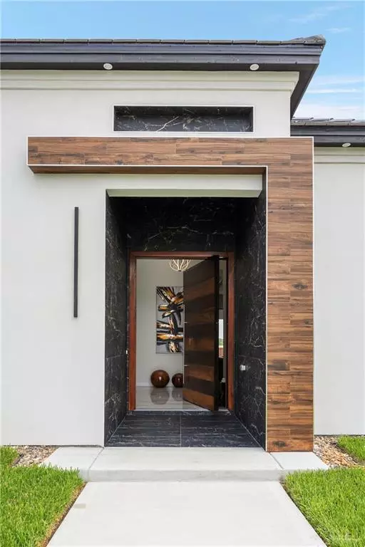 Mcallen, TX 78503,913 E Balboa AVE