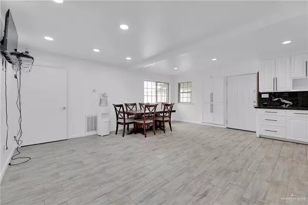 Mcallen, TX 78501,3112 N 6th ST