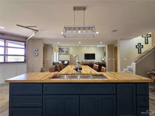 Edinburg, TX 78542,21203 Los Venados DR