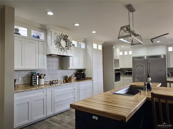 Edinburg, TX 78542,21203 Los Venados DR