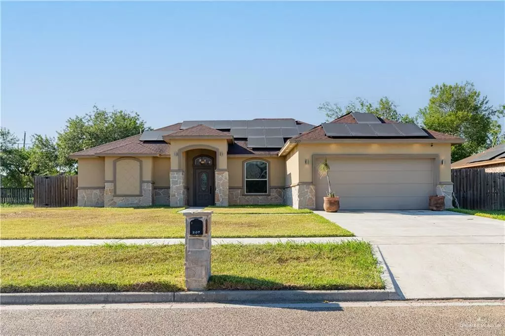 Los Fresnos, TX 78566,207 White Oak DR