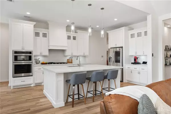 Edinburg, TX 78539,914 Empress ST