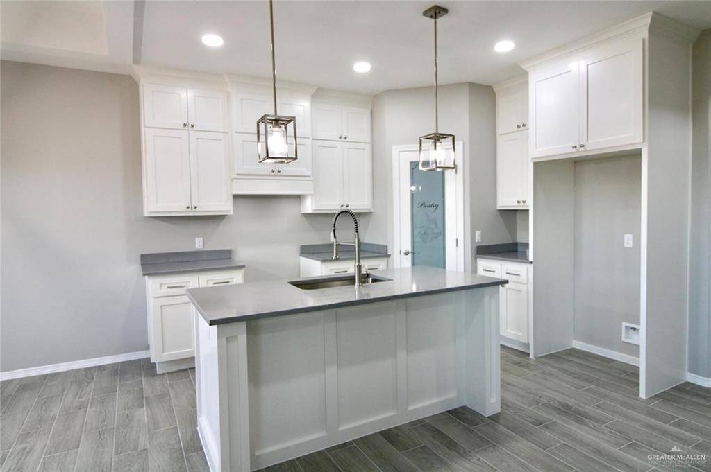 Alamo, TX 78516,439 S 12th ST