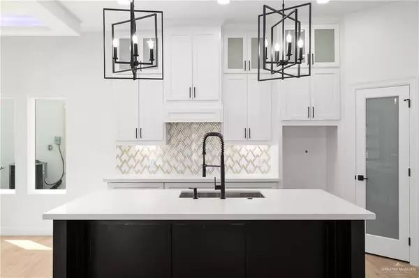 Edinburg, TX 78541,4104 Beaulieu DR