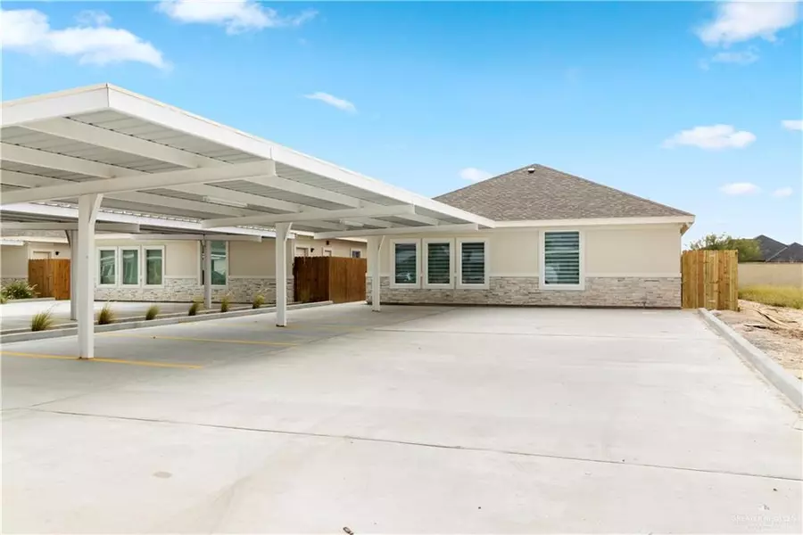 5323 Vision ST, Rio Grande City, TX 78582