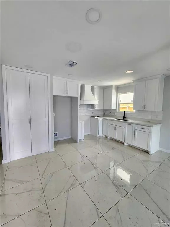 Mcallen, TX 78504,6701 N 5th ST