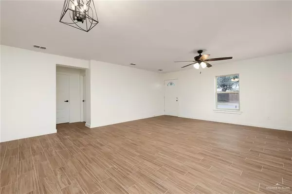 Mcallen, TX 78501,1105 N 22 1/2 ST E