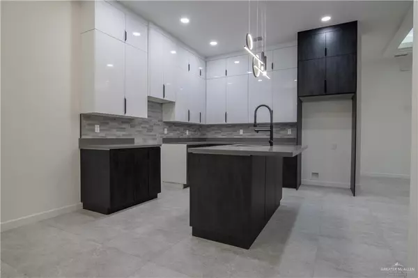 Edinburg, TX 78541,2224 Revolution ST