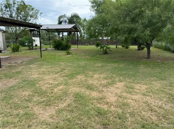 Mission, TX 78574,8515 Las Comadres ST