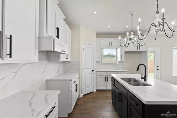 Mcallen, TX 78504,4208 Xenops AVE