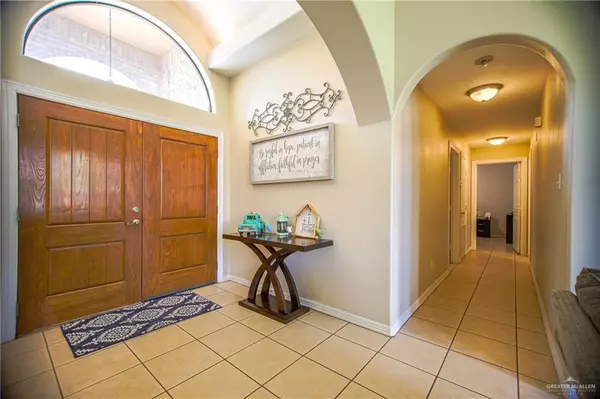 Mission, TX 78574,805 Las Brisas DR