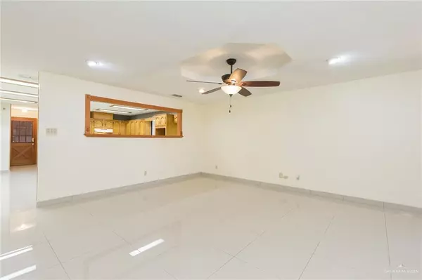 Edinburg, TX 78539,704 E Mahl ST