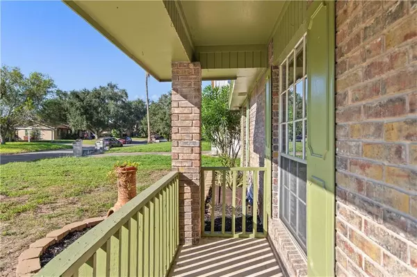 Weslaco, TX 78596,925 Kerria AVE