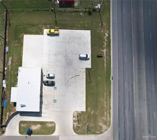 4498 N International BLVD, Weslaco, TX 78599