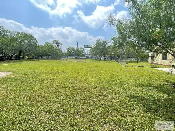 San Benito, TX 78586,695 S Bowie ST