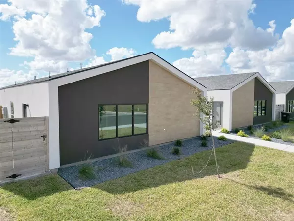 2609 Woodpecker RD #2, Weslaco, TX 78596