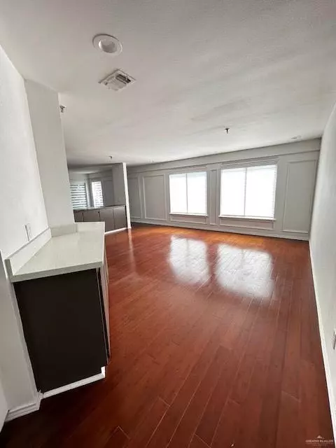 5321 N 10th ST #202, Mcallen, TX 78504