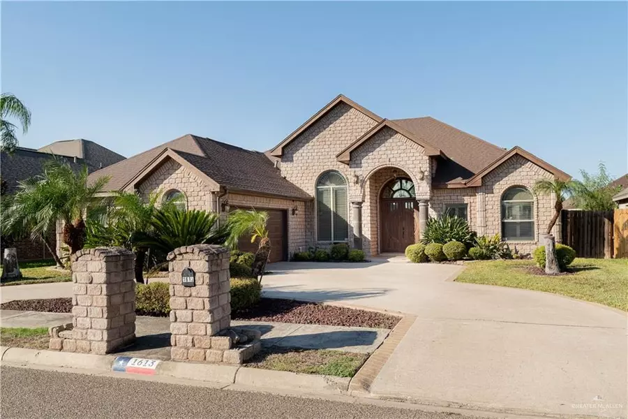 1613 Jonathon DR, Mission, TX 78572