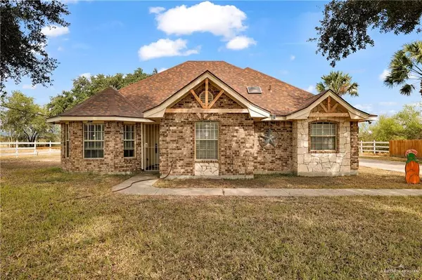 1401 E Mile 3 RD E, Palmhurst, TX 78573