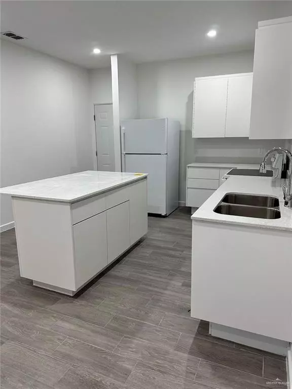 Weslaco, TX 78599,1312 Lore DR