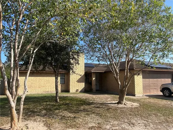 2918 Nueces DR, Harlingen, TX 78550