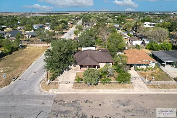 Raymondville, TX 78580,394 W San Francisco AVE