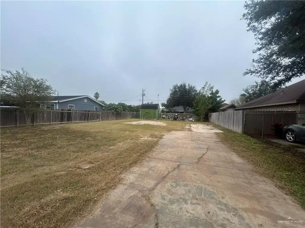 San Juan, TX 78589,1002 Paisano ST