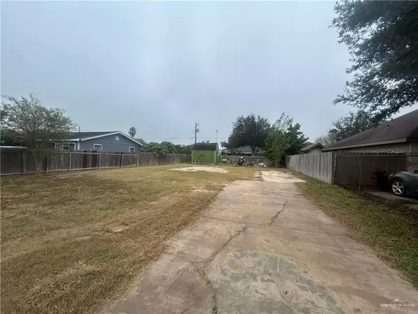 1002 Paisano ST, San Juan, TX 78589