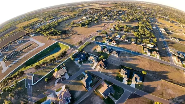 Weslaco, TX 78596,31 Helen DR