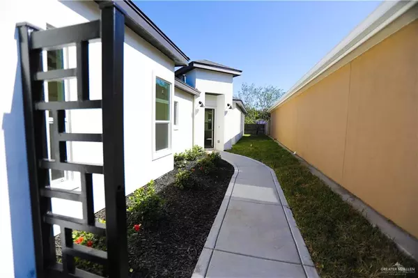 Mcallen, TX 78501,2328 N Peking ST