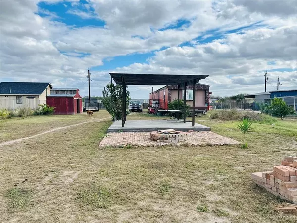 Edcouch, TX 78538,22105 Harry ST