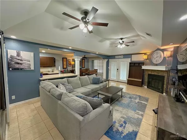 Edinburg, TX 78539,2407 River Oaks LN