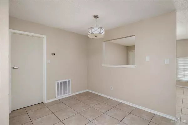 Palmview, TX 78572,305 Silverado DR W