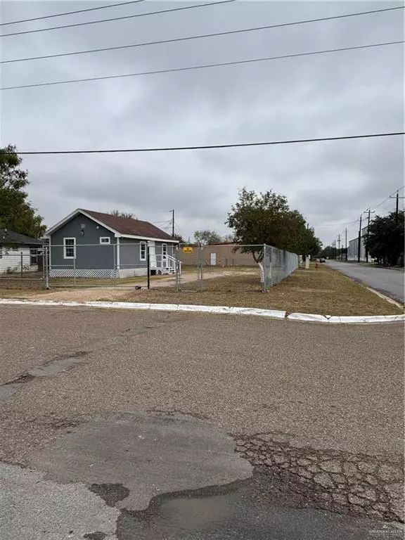 Elsa, TX 78543,602 N Extrumberto Solis ST N