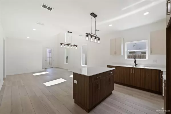 Mission, TX 78573,2312 Corales ST