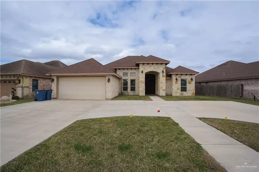 149 Alvarez CT, Los Fresnos, TX 78566