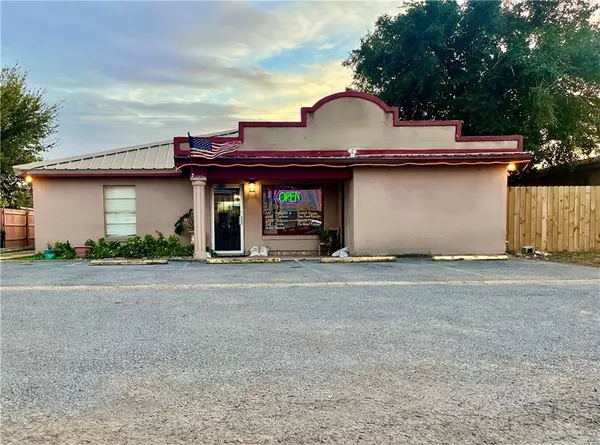 214 E Ferguson ST, Pharr, TX 78577