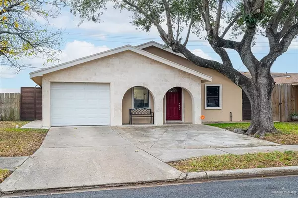 2105 Goldcrest AVE, Mcallen, TX 78504