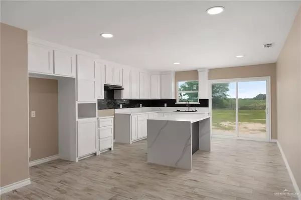 Mercedes, TX 78570,2505 Luisa Circle North