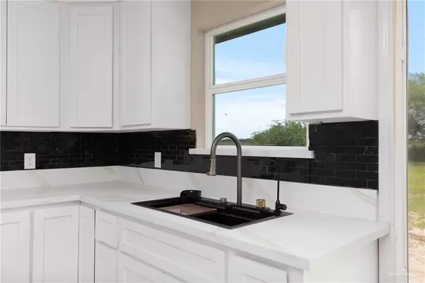 Mercedes, TX 78570,2505 Luisa Circle North