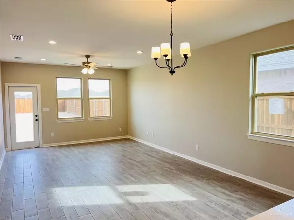 Mcallen, TX 78504,8316 N 35th ST