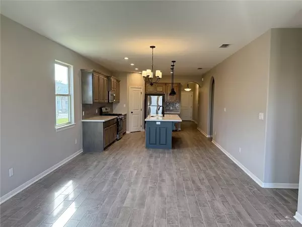 Mcallen, TX 78504,8316 N 35th ST