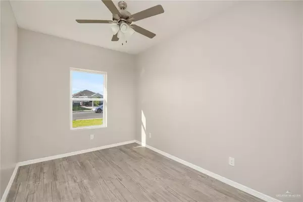 Weslaco, TX 78596,1912 Redbud LN