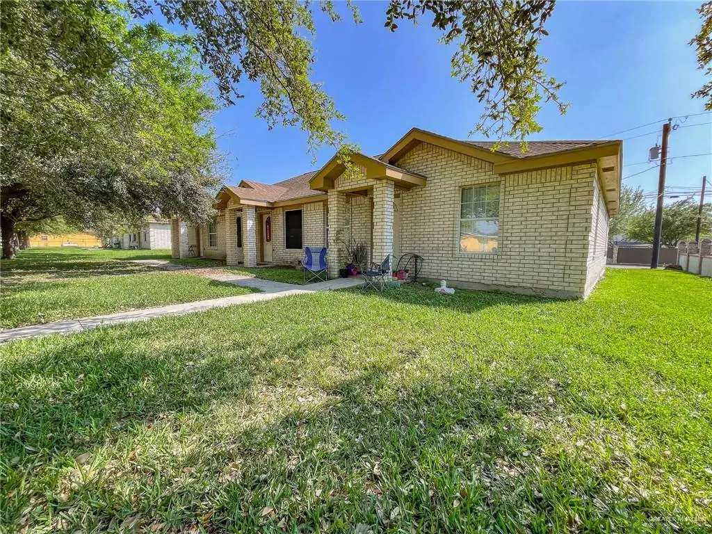 Rio Grande City, TX 78582,220 Huisache ST