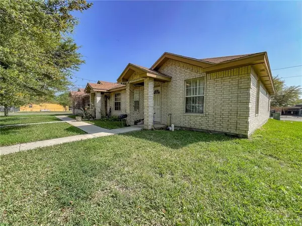 Rio Grande City, TX 78582,200 Huisache ST