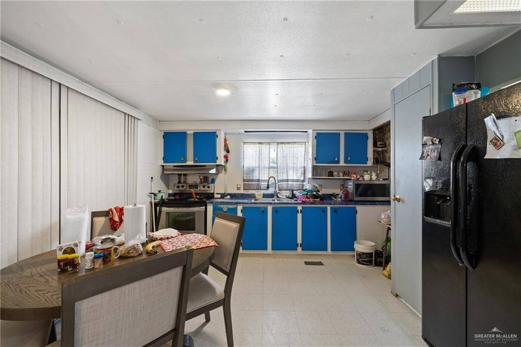 Hidalgo, TX 78557,304 Levee ST