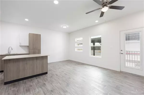 Edinburg, TX 78541,815 N 15th PL #42