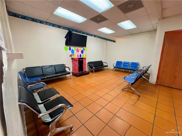 Mission, TX 78572,202 E Expressway 83