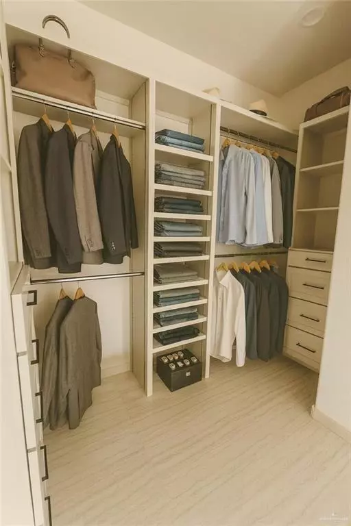 Edinburg, TX 78541,809 N Trinity ST N